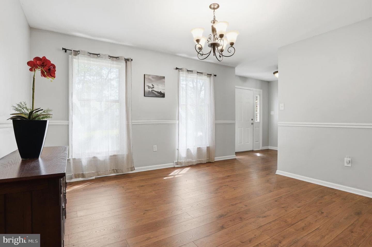 400 White Rose Lane photo 7