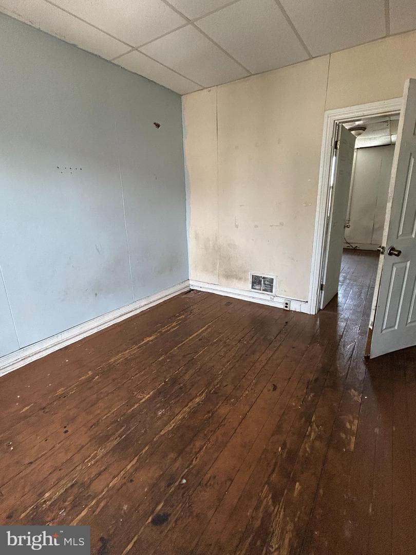 450 E Walnut Street photo 5