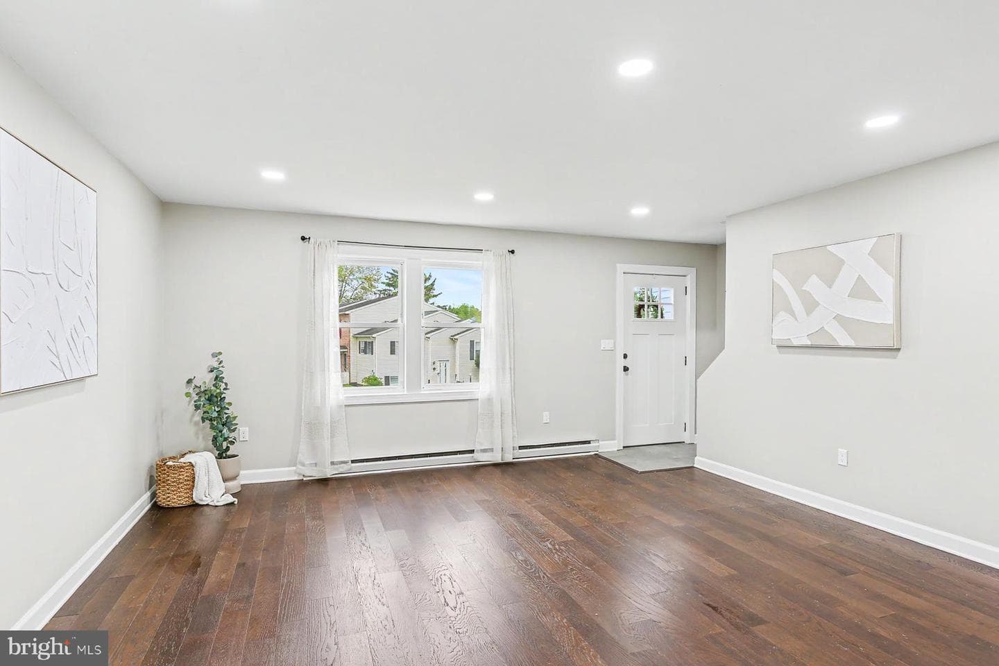 24 Rose Of Sharon Drive photo 8