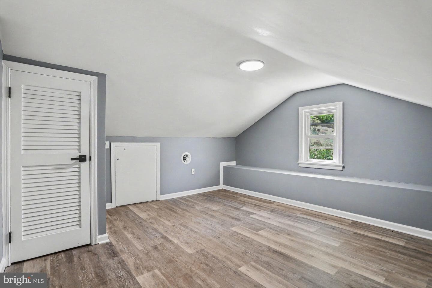 520 Woodland View Drive photo 15