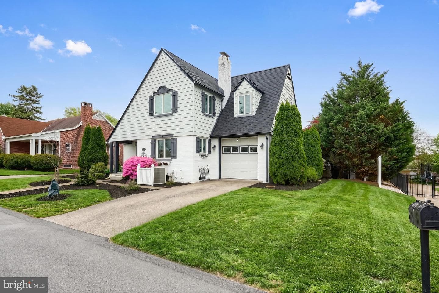 824 Grandview Road photo 4