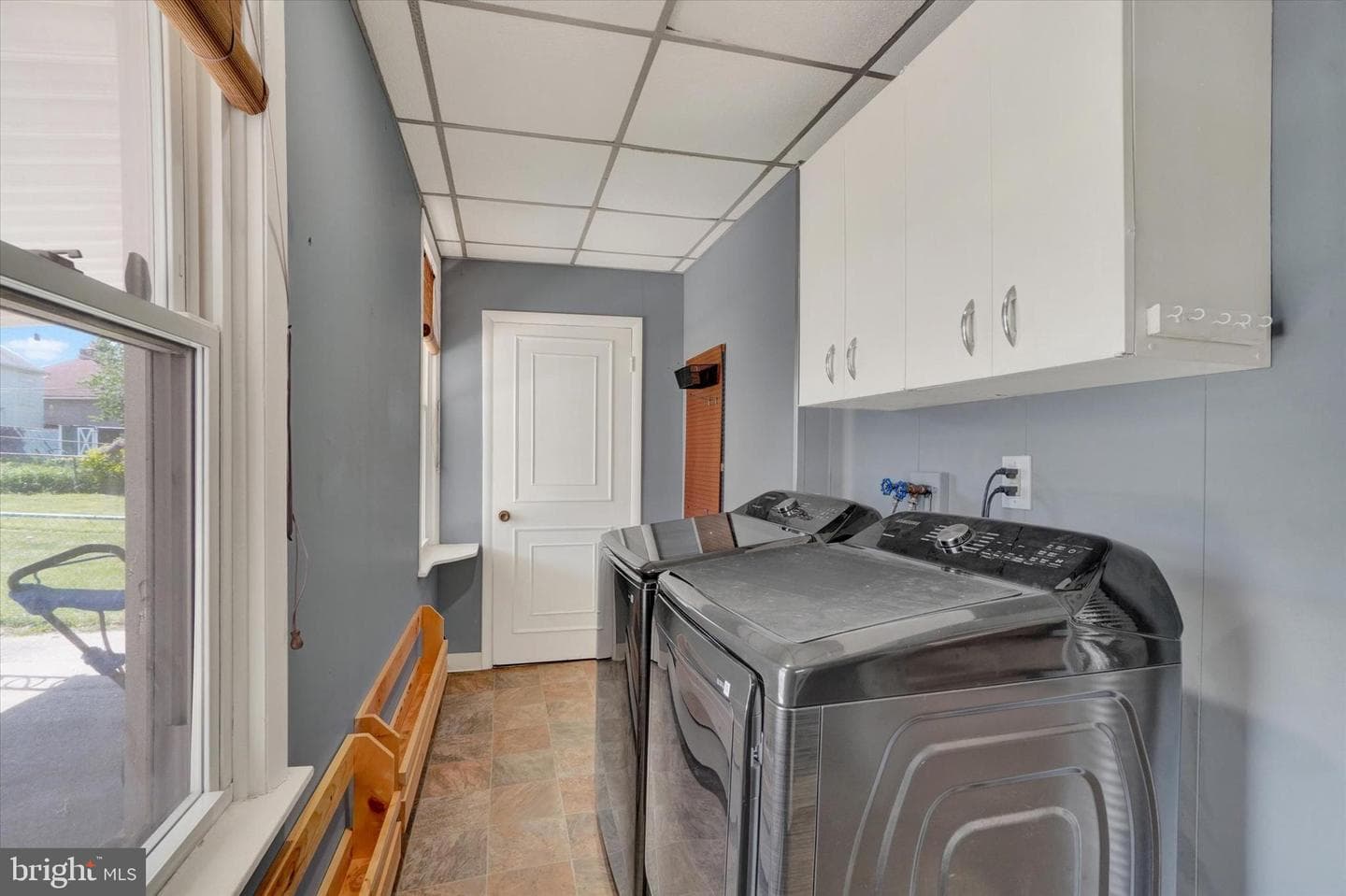 542 W Broadway photo 11
