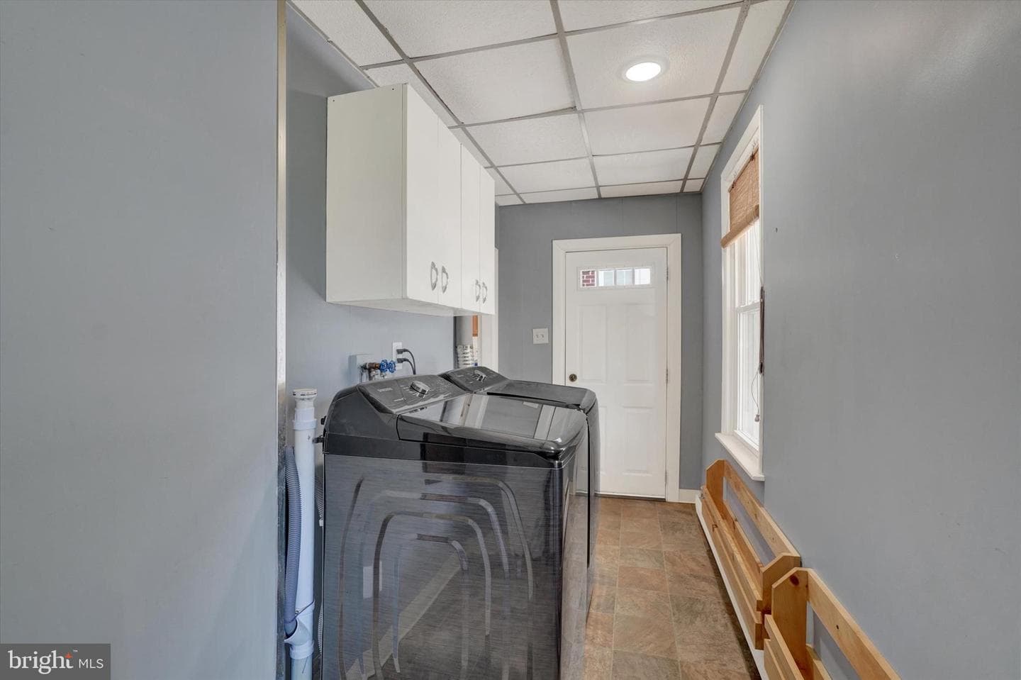 542 W Broadway photo 12