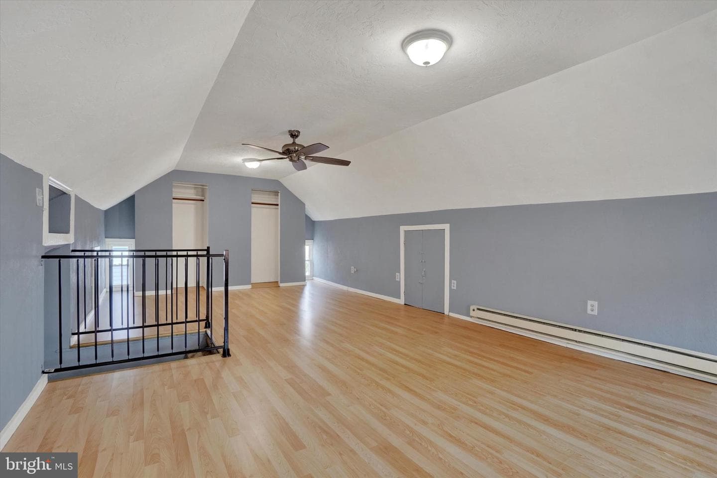 542 W Broadway photo 21