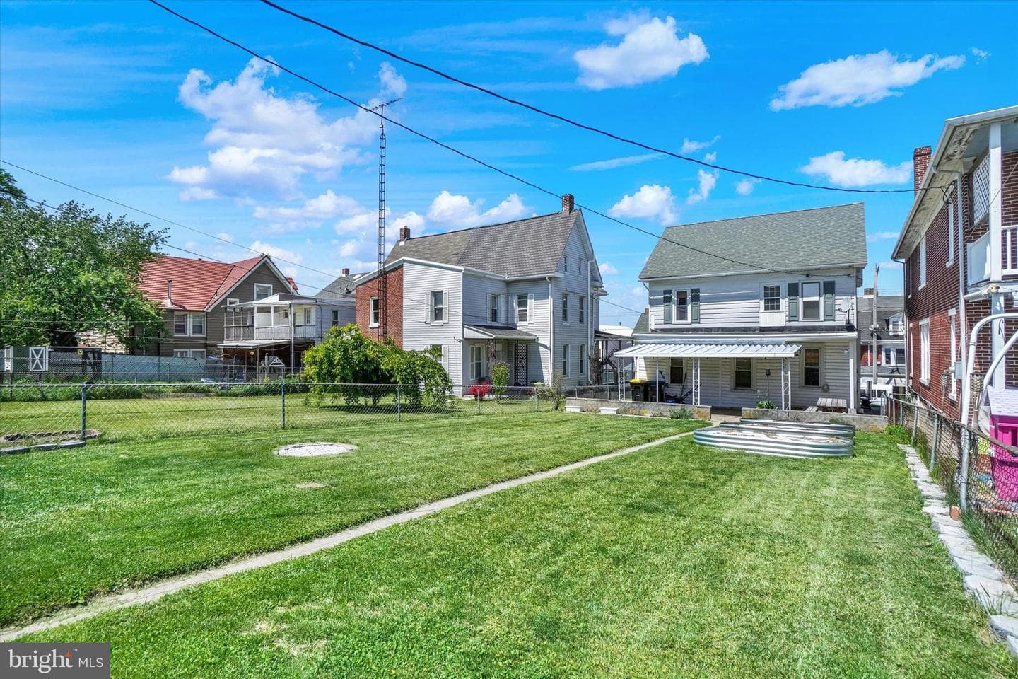 542 W Broadway photo 26