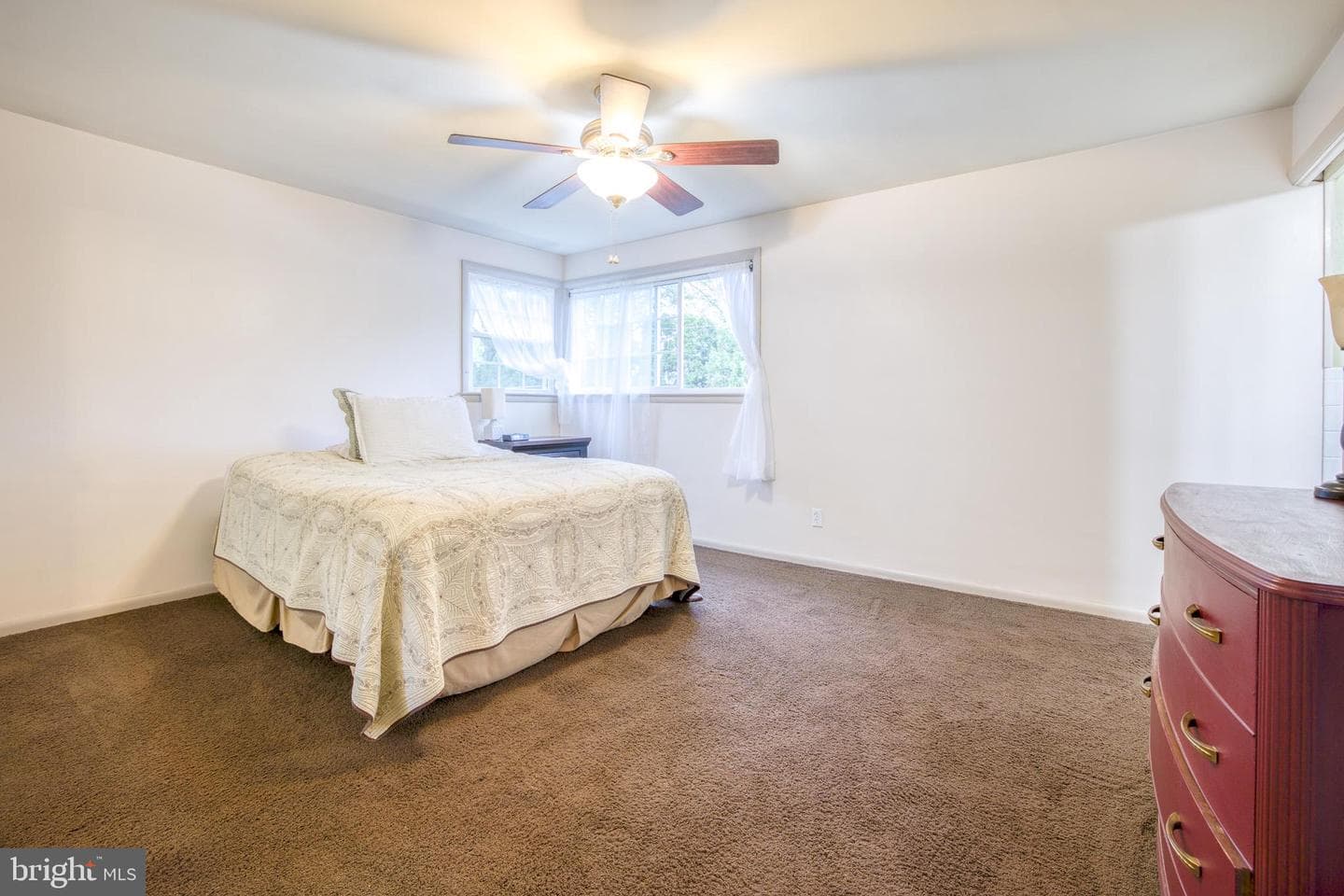 420 Cortleigh Drive photo 28
