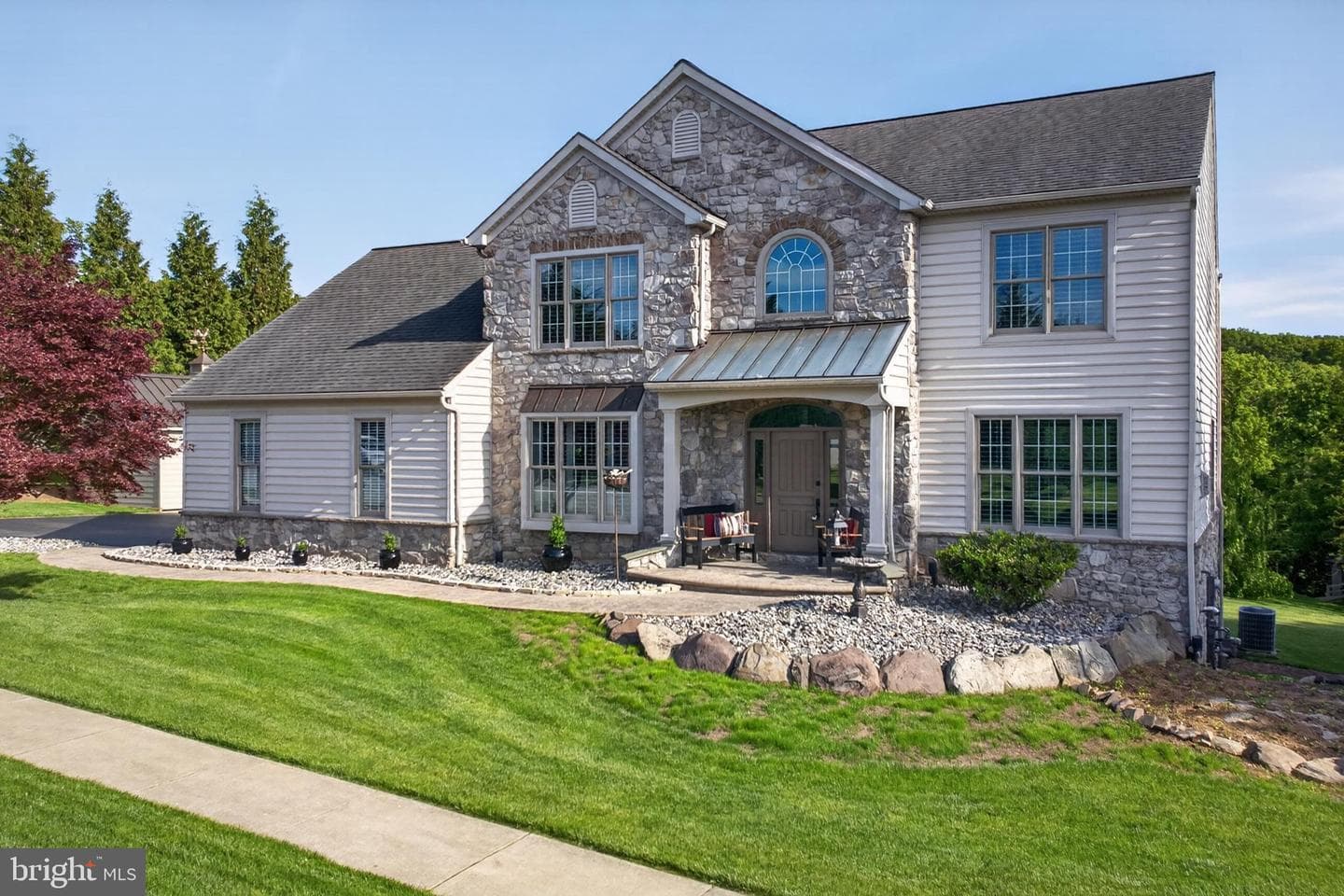 2510 Donlenik Drive photo 3