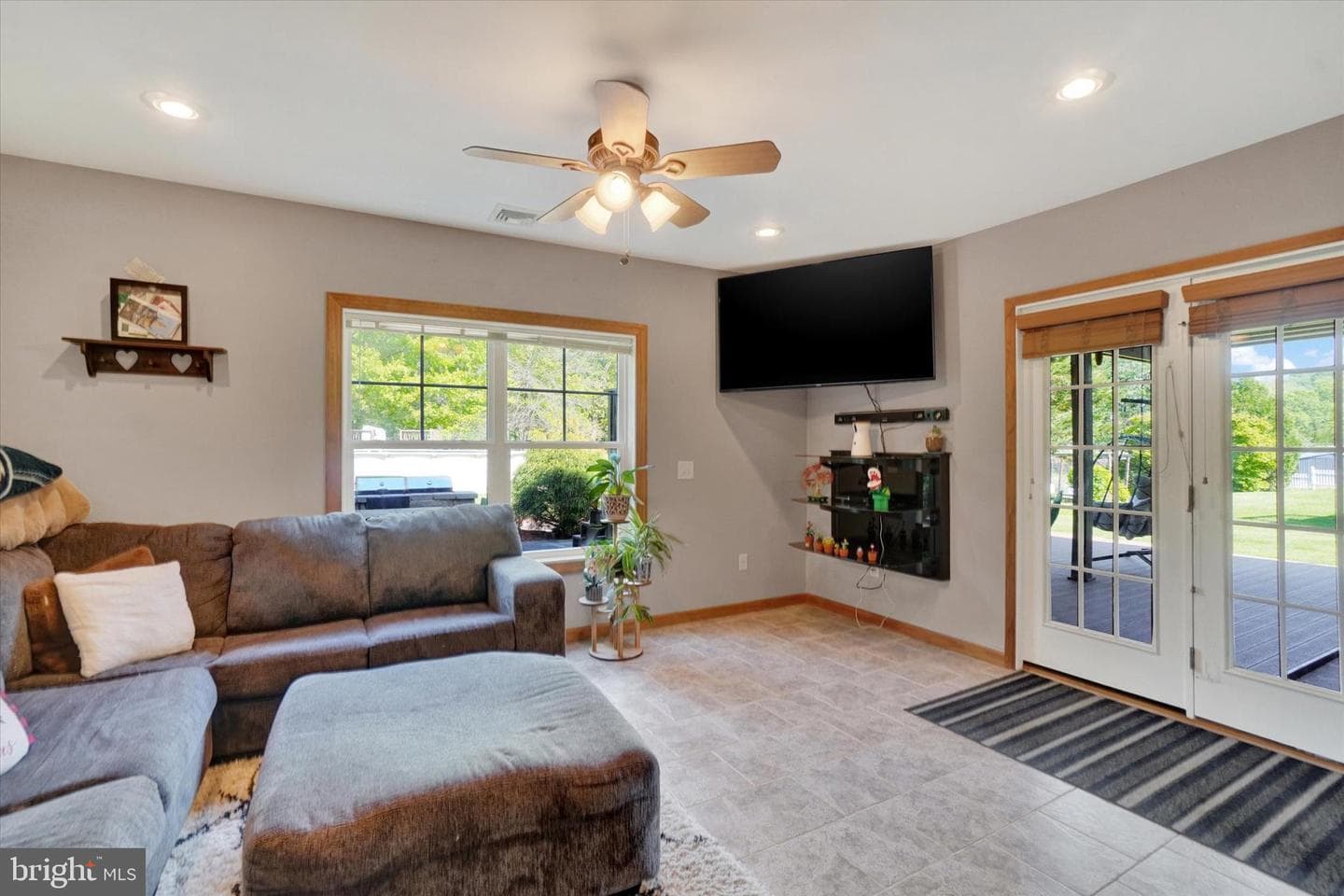 315 Iroquois Trail photo 34