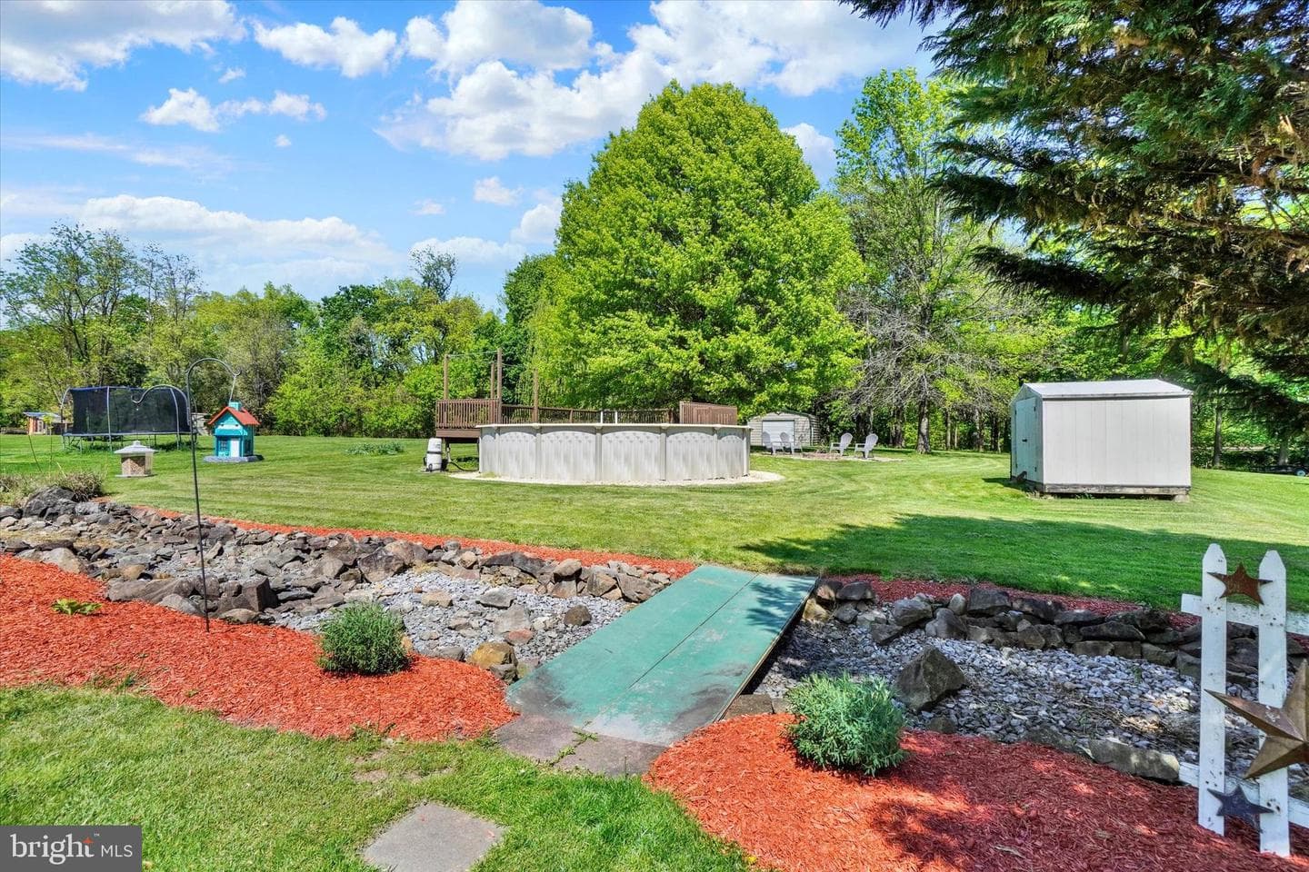 315 Iroquois Trail photo 8