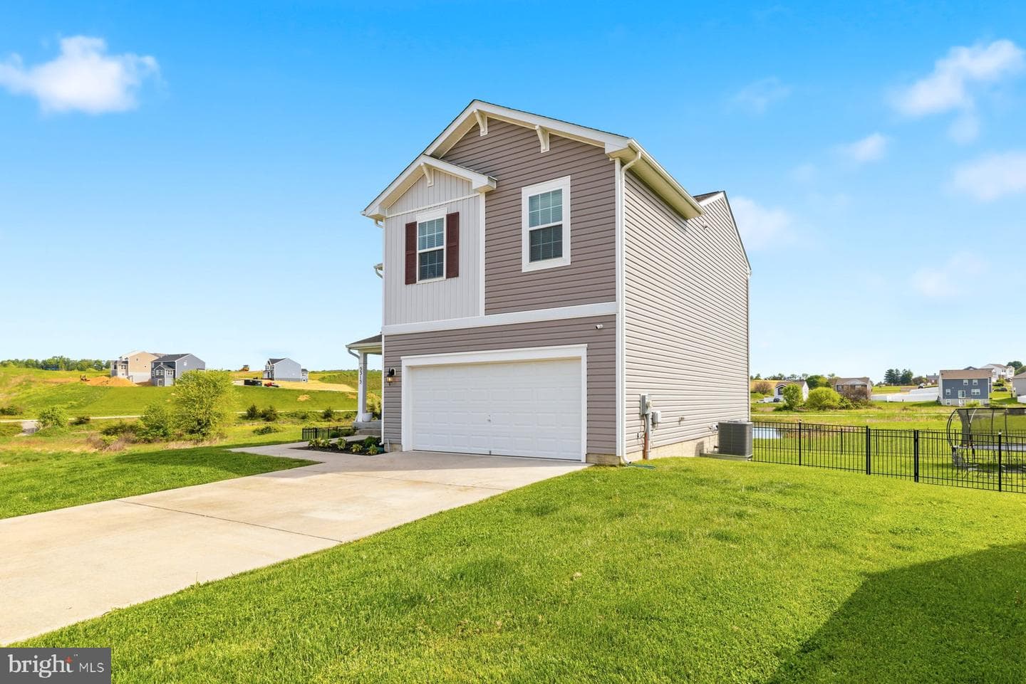 5315 Valley View Road photo 3