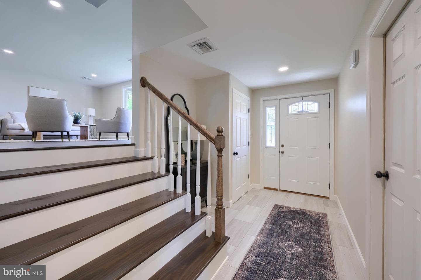 250 Nollyn Drive photo 3