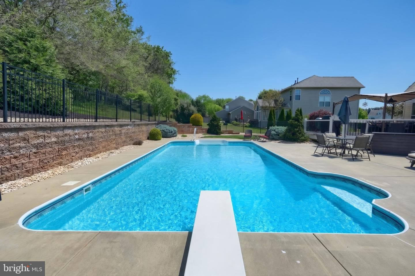 448 El Vista Drive photo 13