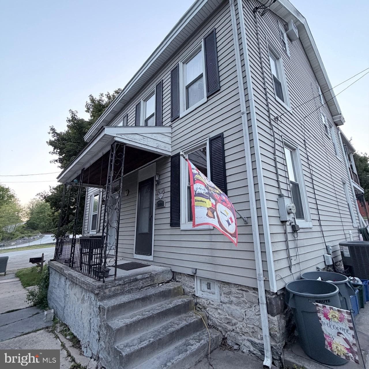 212 Willow Street photo 3