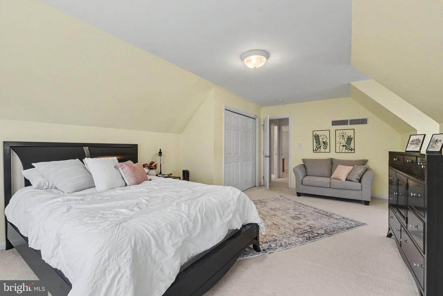 12 Dove Court photo 16