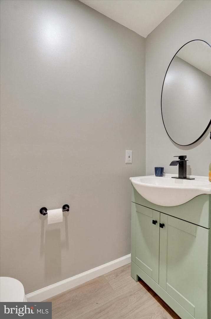 2252 Chestnut Road photo 10