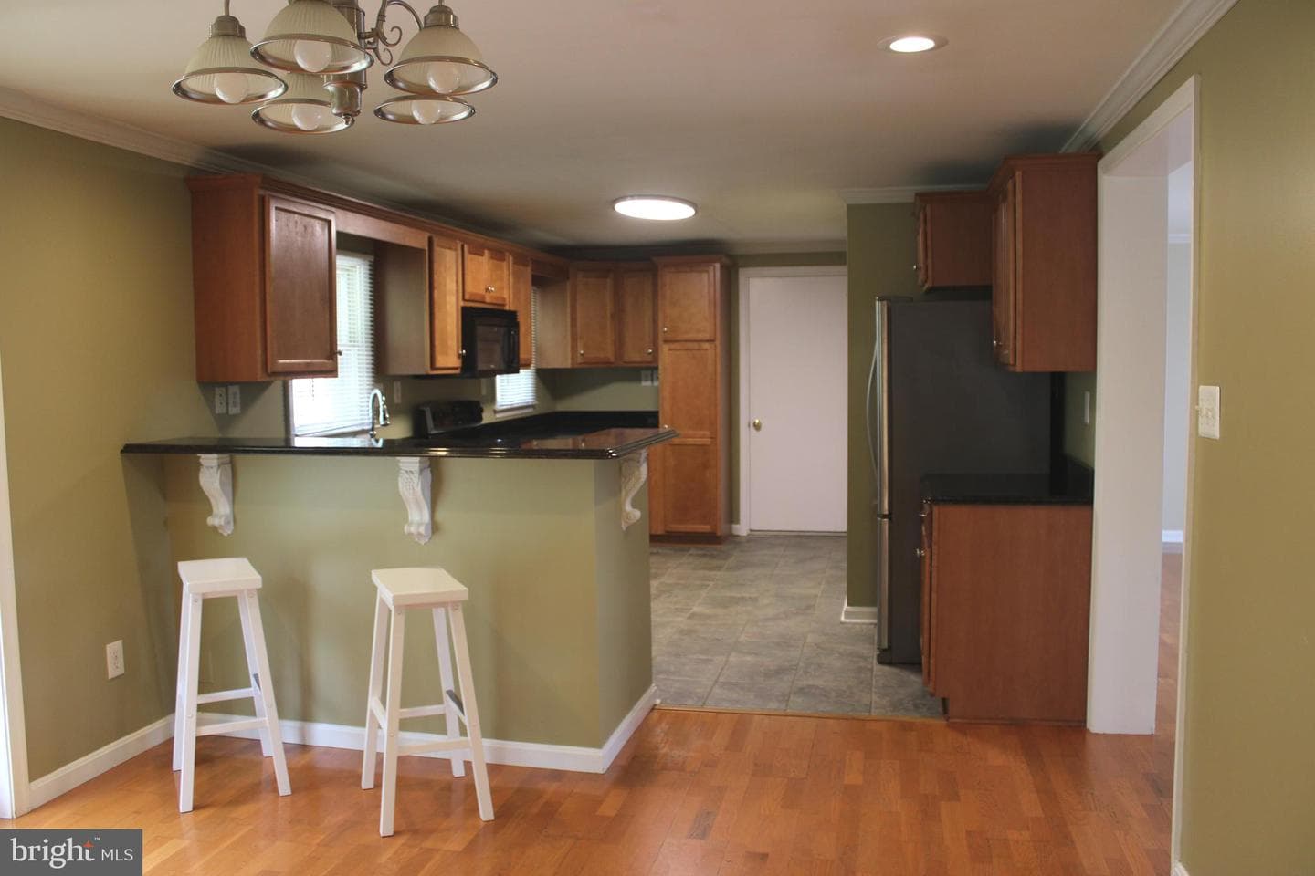 6 Barelyn Drive photo 7