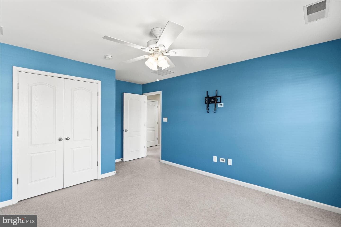 17323 Russett Farm Drive photo 33