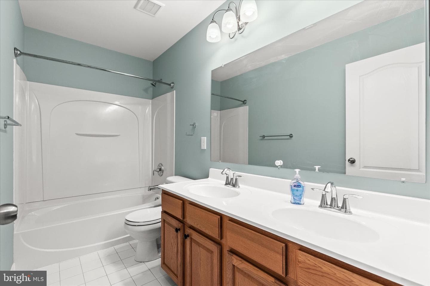 17323 Russett Farm Drive photo 38