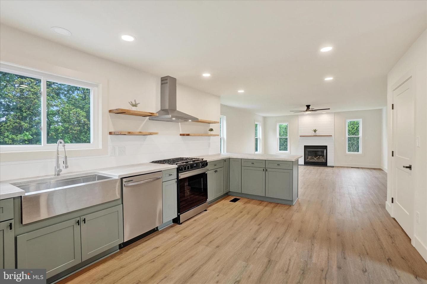 2963 Rexwood Drive photo 4