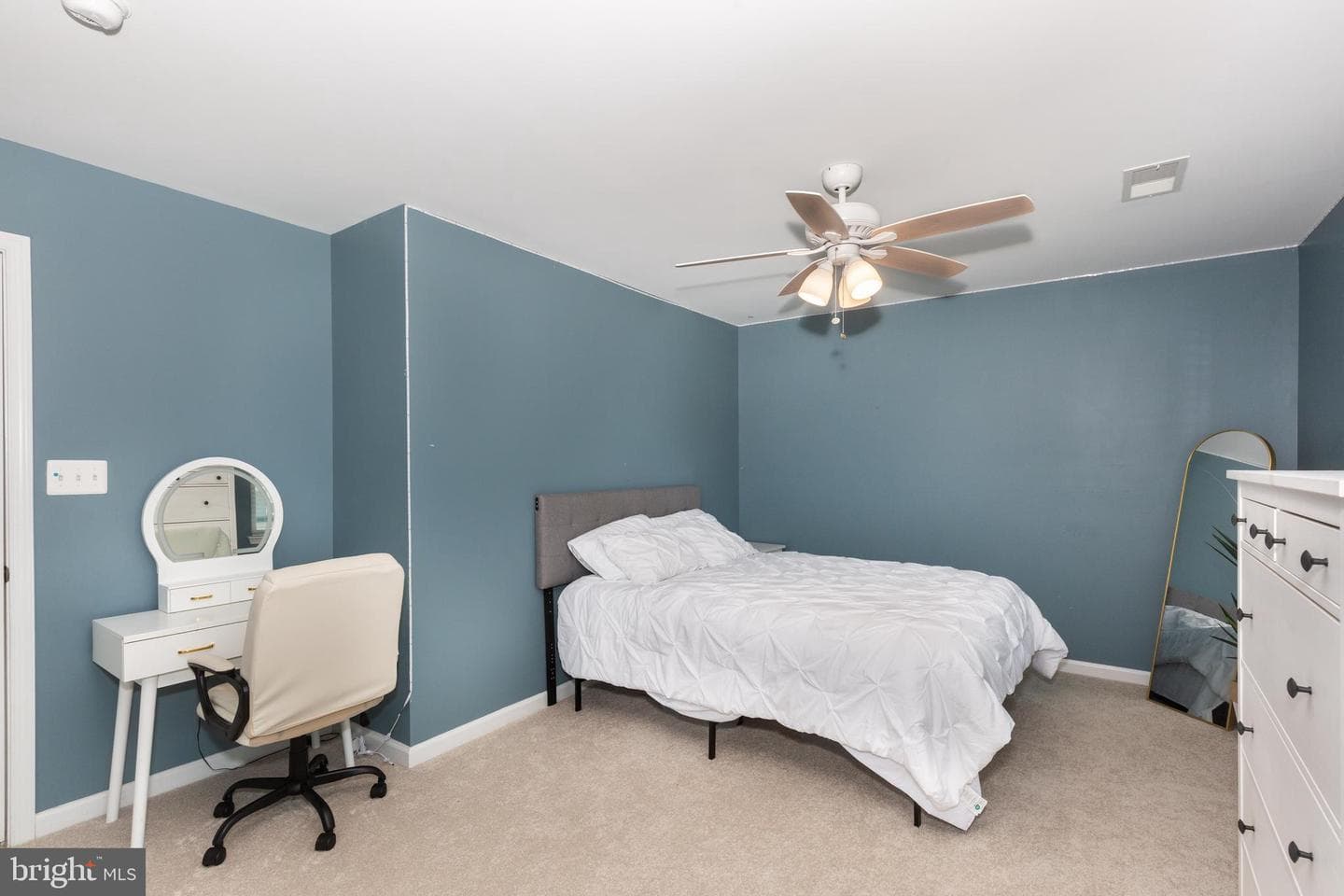 36 Rockdale Drive photo 32