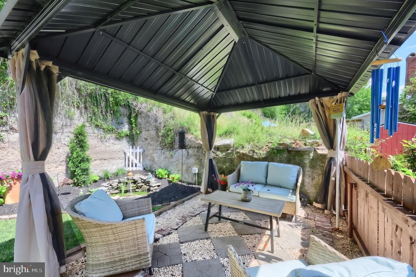 39 Cottage Avenue photo 42
