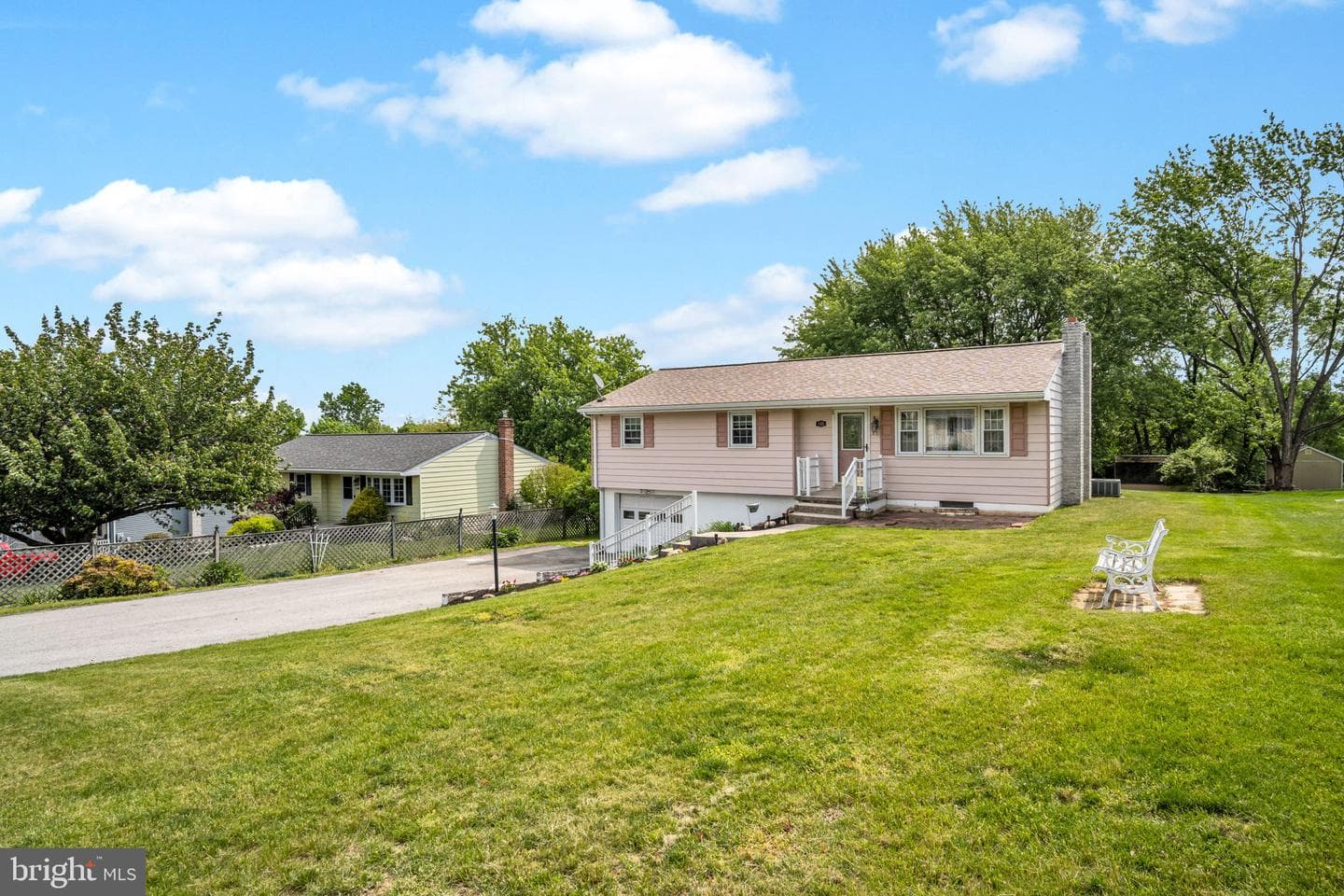 135 Hemler Drive photo 32