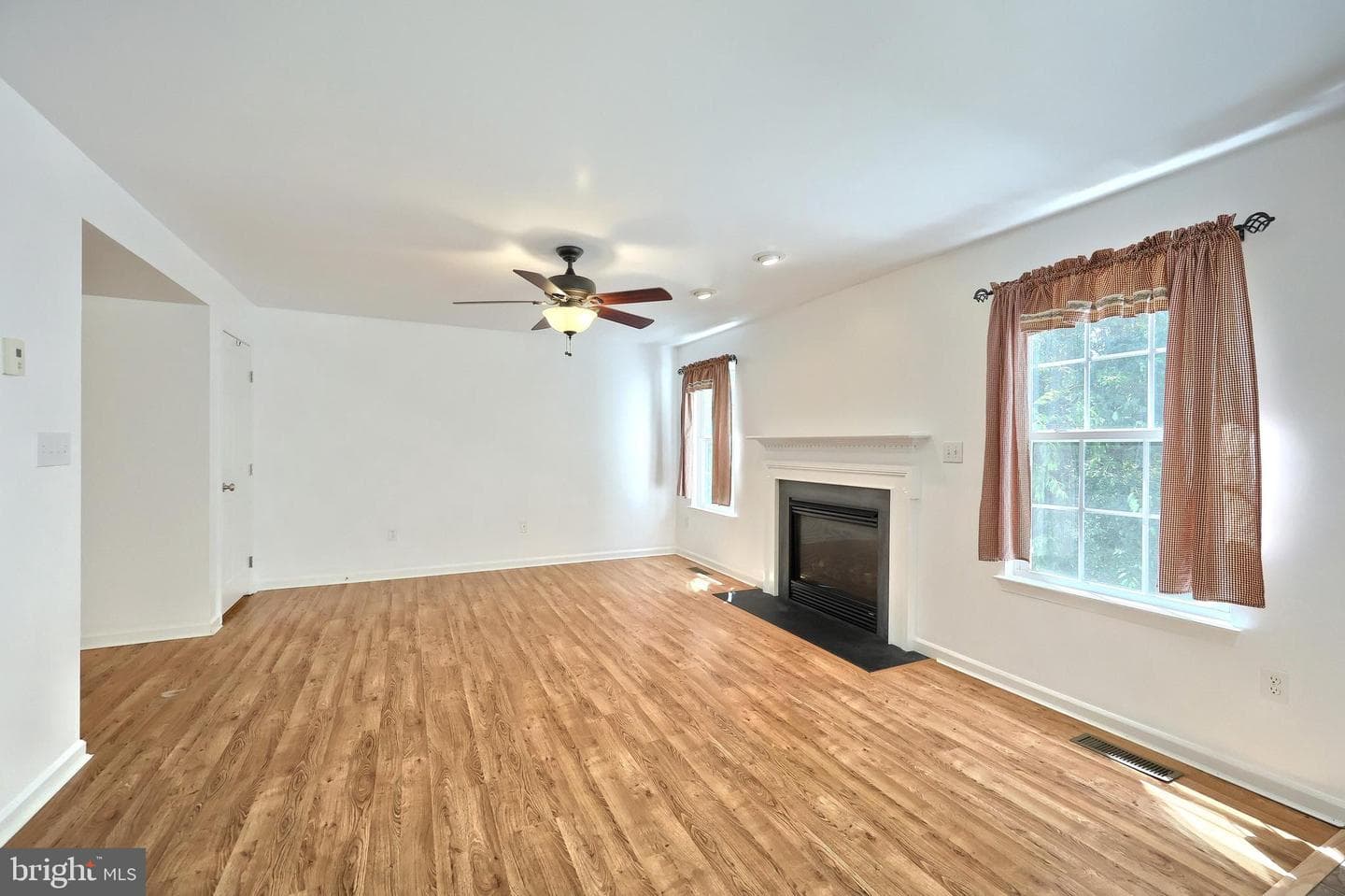 425 Lakeview Drive photo 21