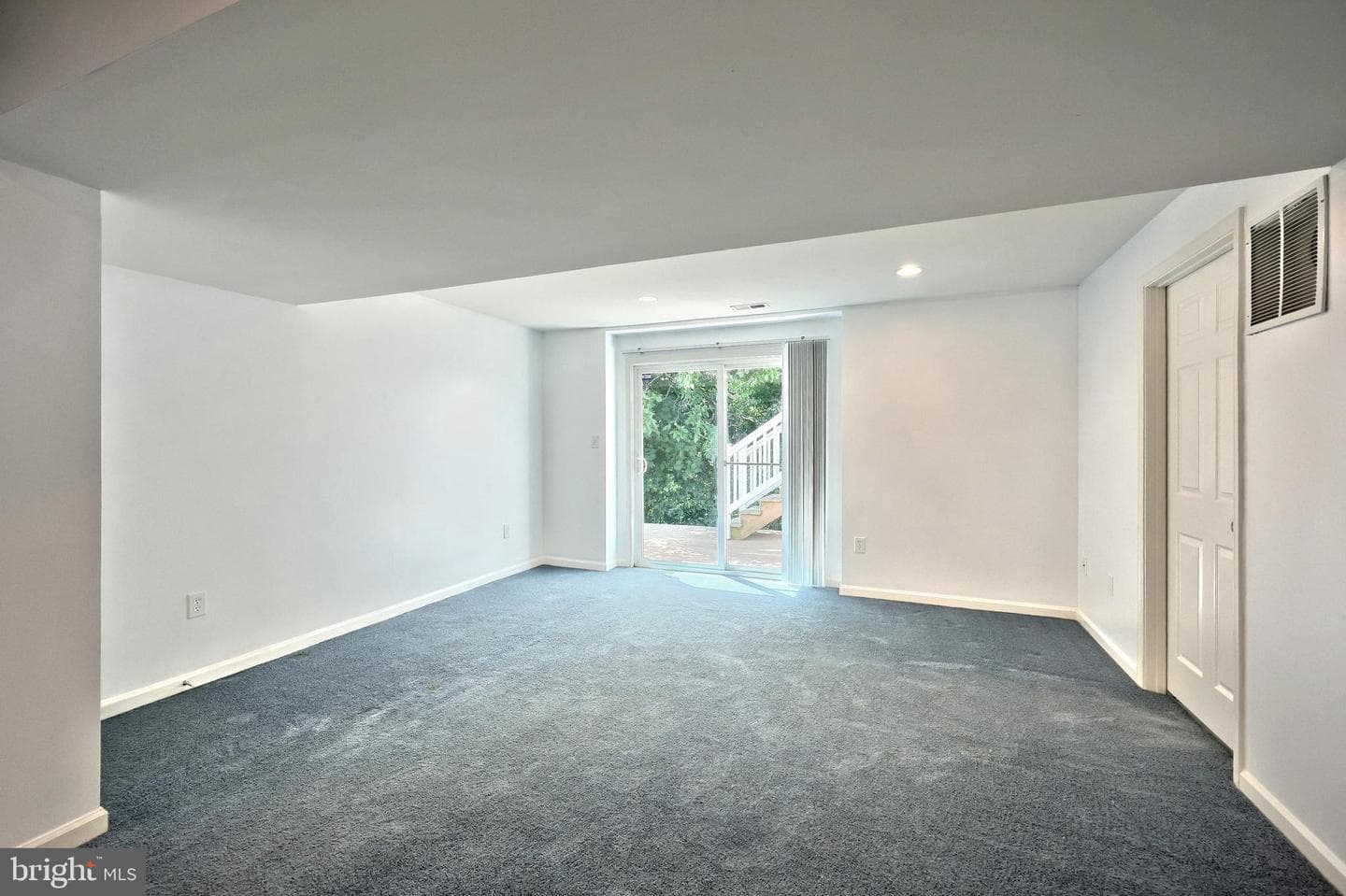425 Lakeview Drive photo 43