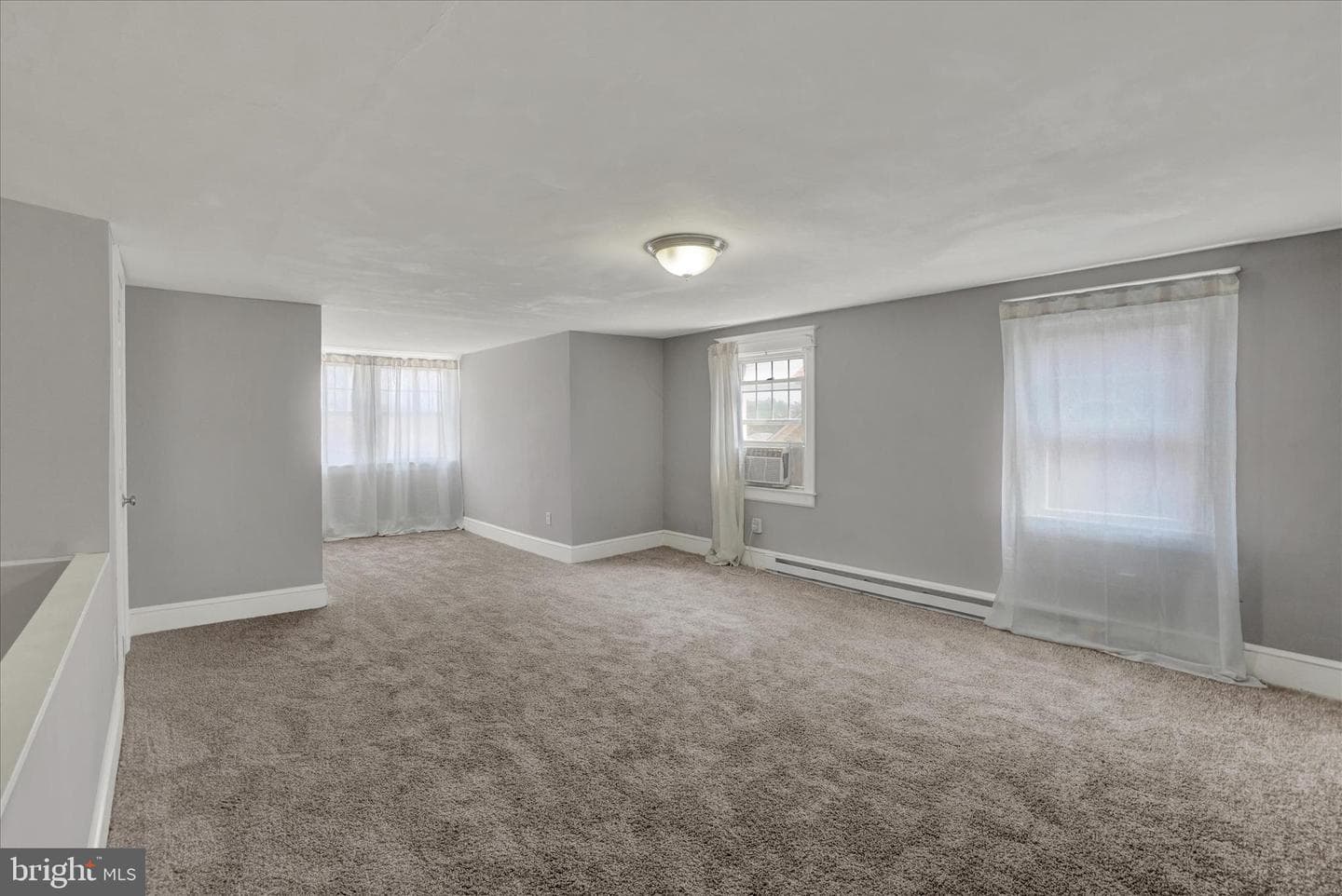104 N Seward Street photo 13
