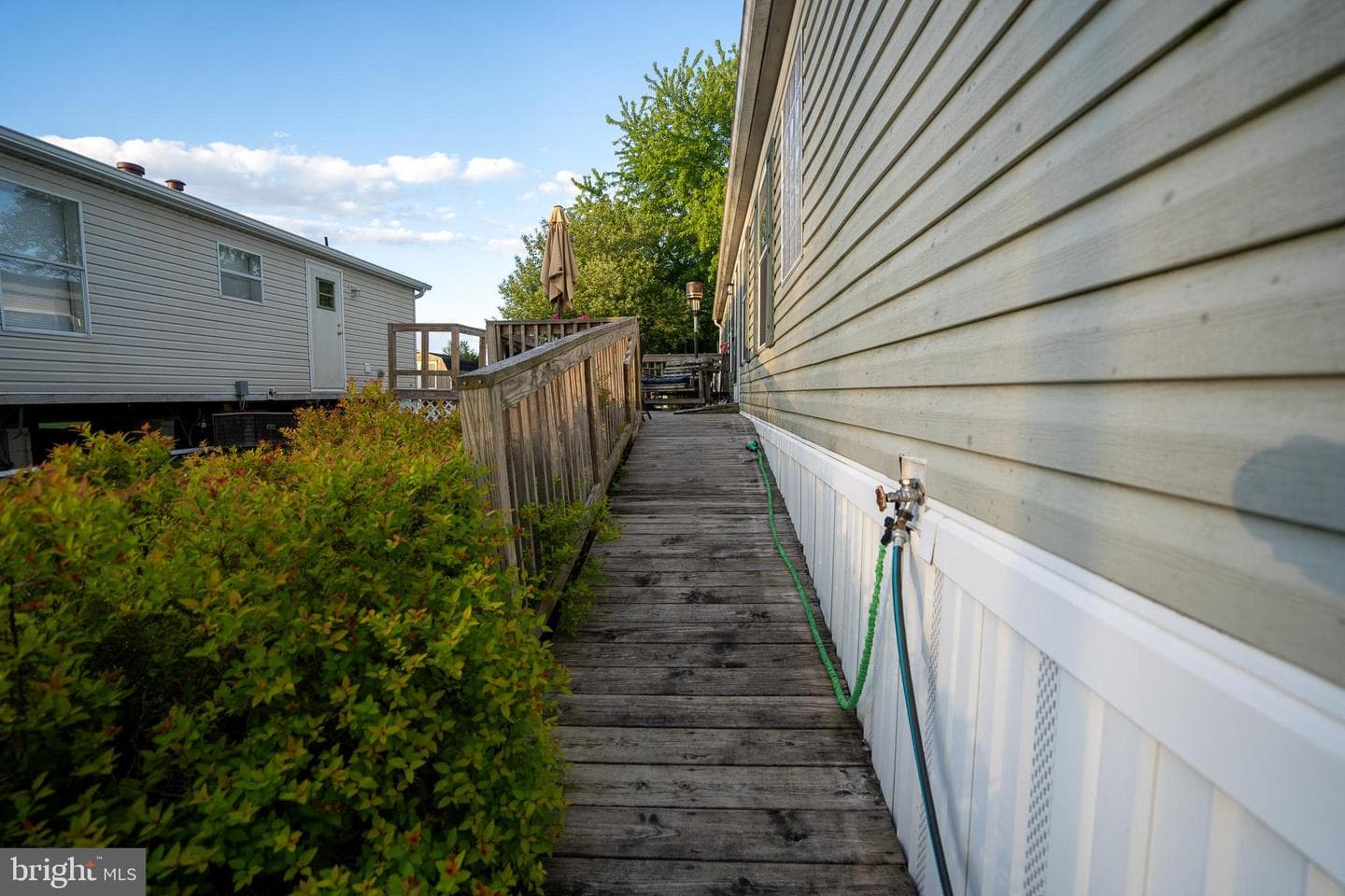 129 Mimosa Drive photo 33