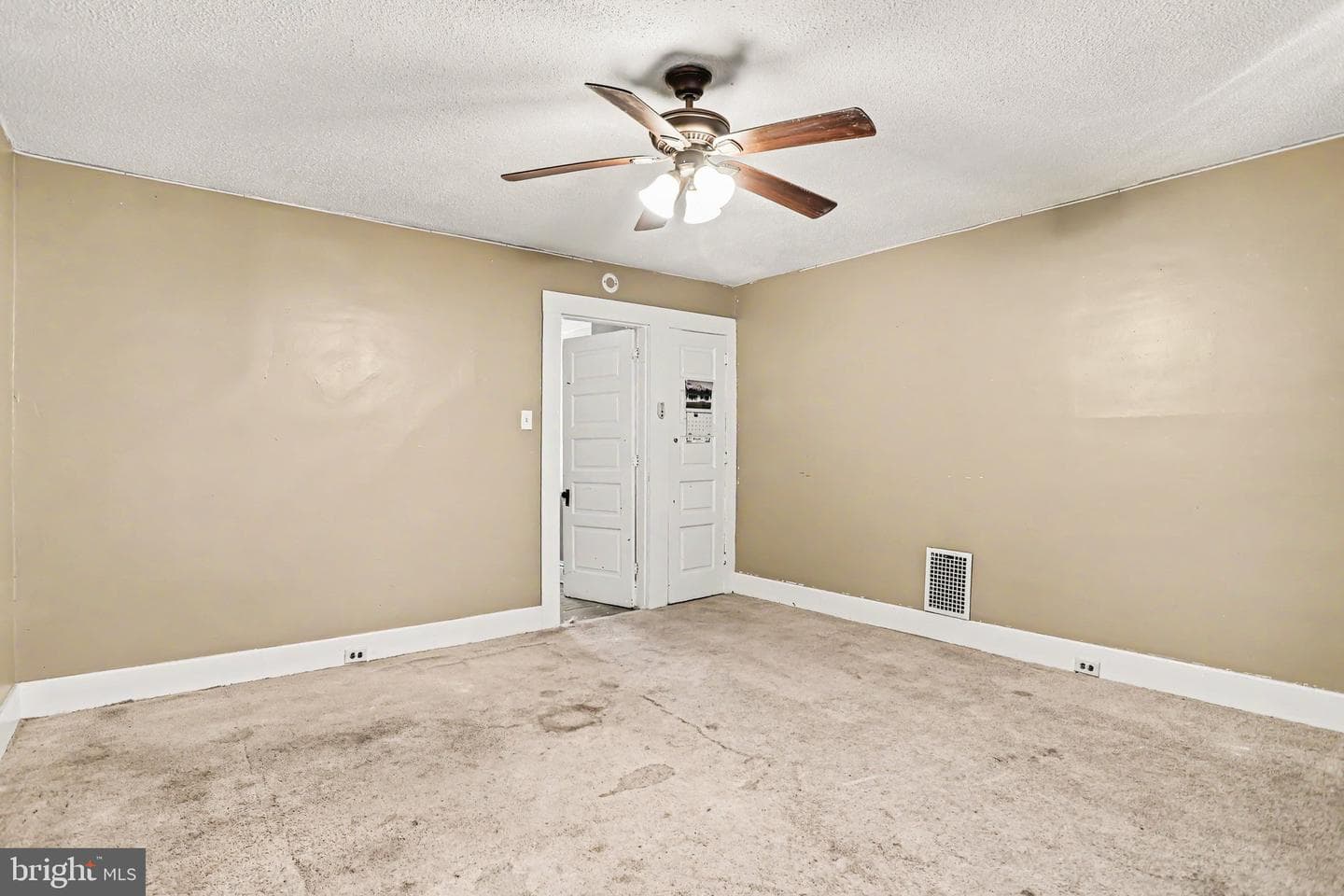 45 N Broad Street photo 16