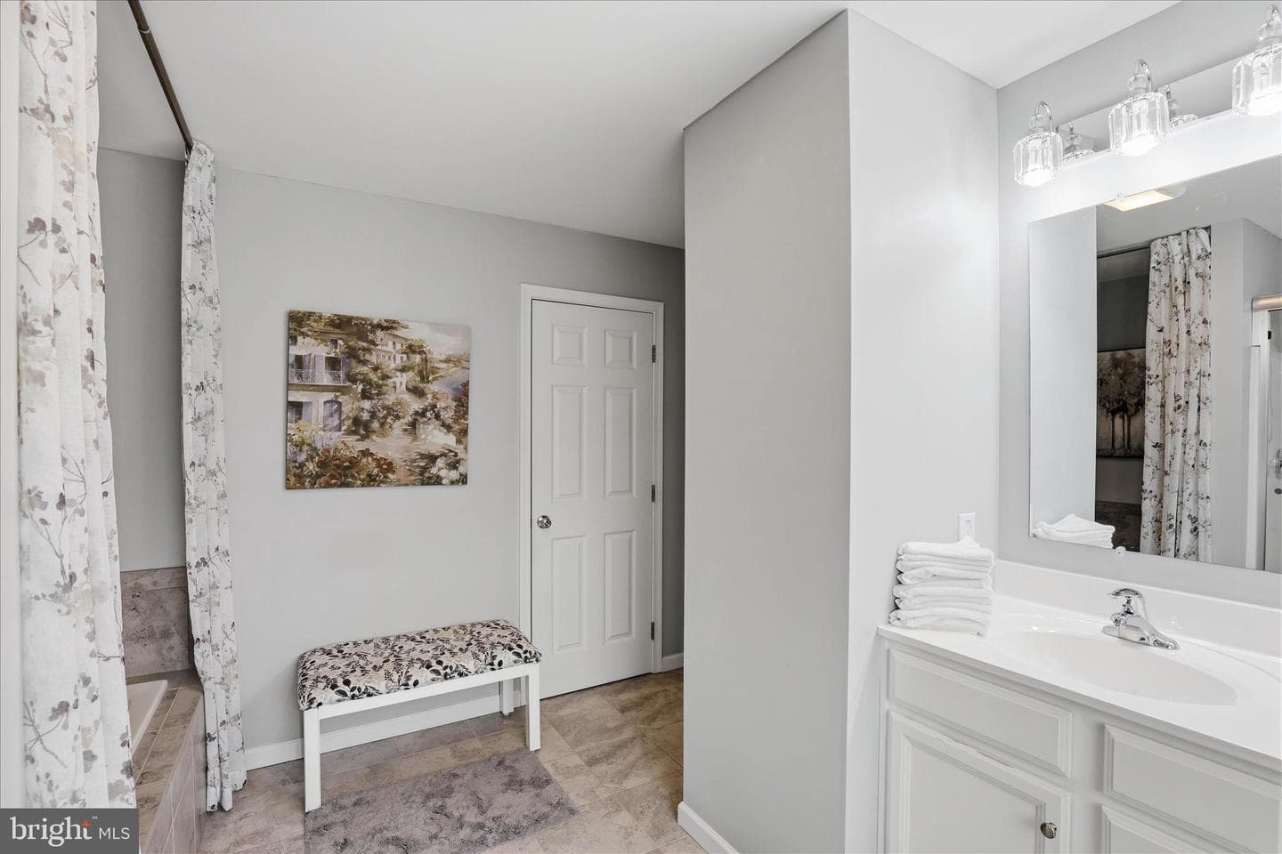 60 Blaine Drive photo 31
