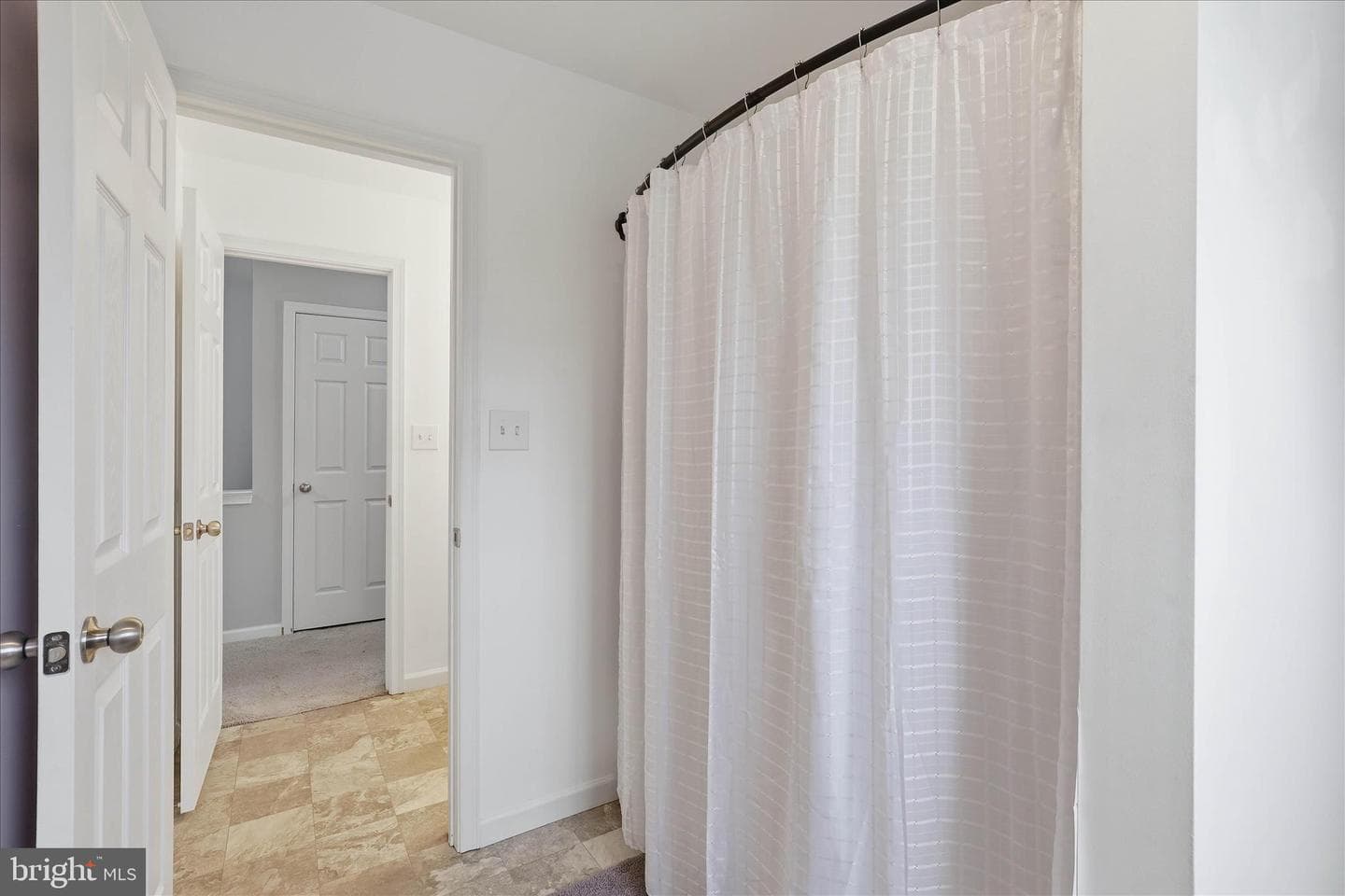 60 Blaine Drive photo 38