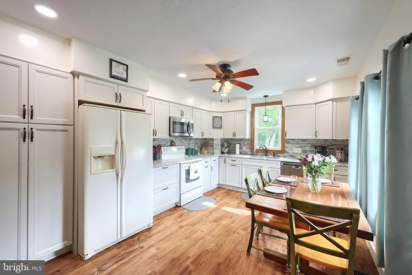 1425 Sunnyside Road photo 29