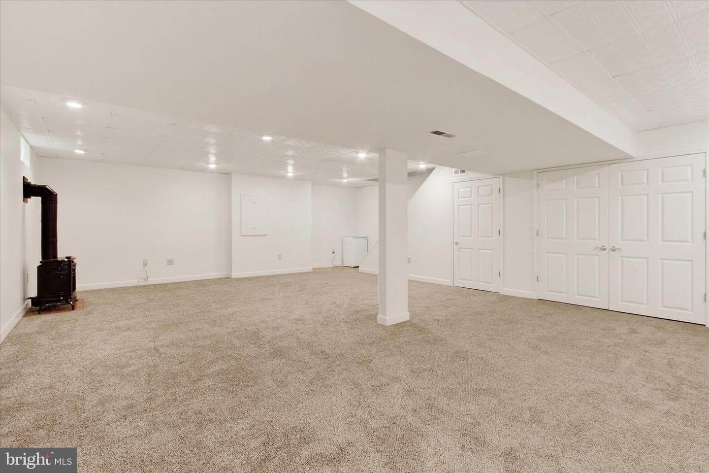 8 Mccleary Court photo 34