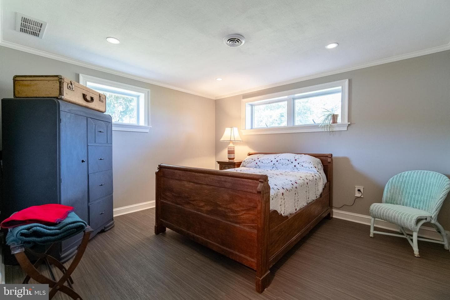 49 Willow Creek Road photo 38