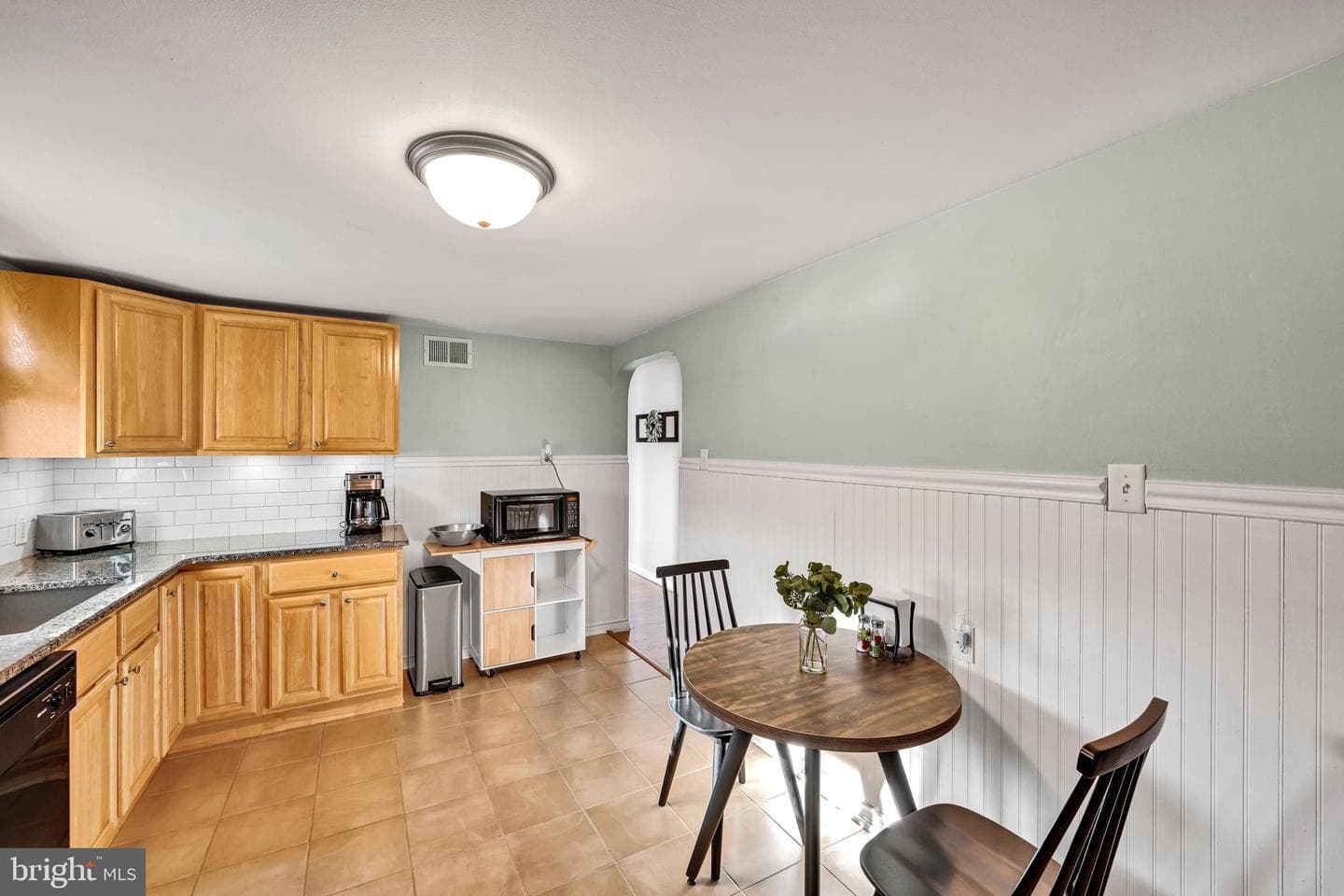 860 Hess Road photo 10