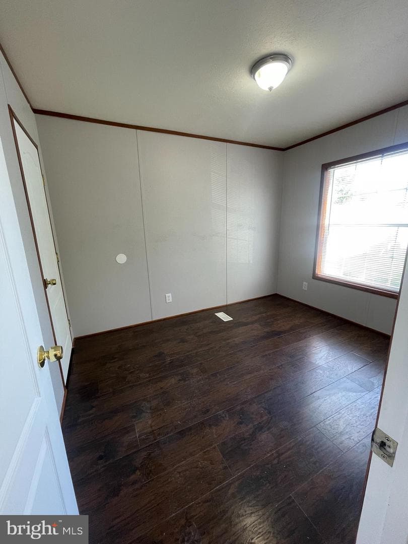 177 Omaha Avenue photo 9