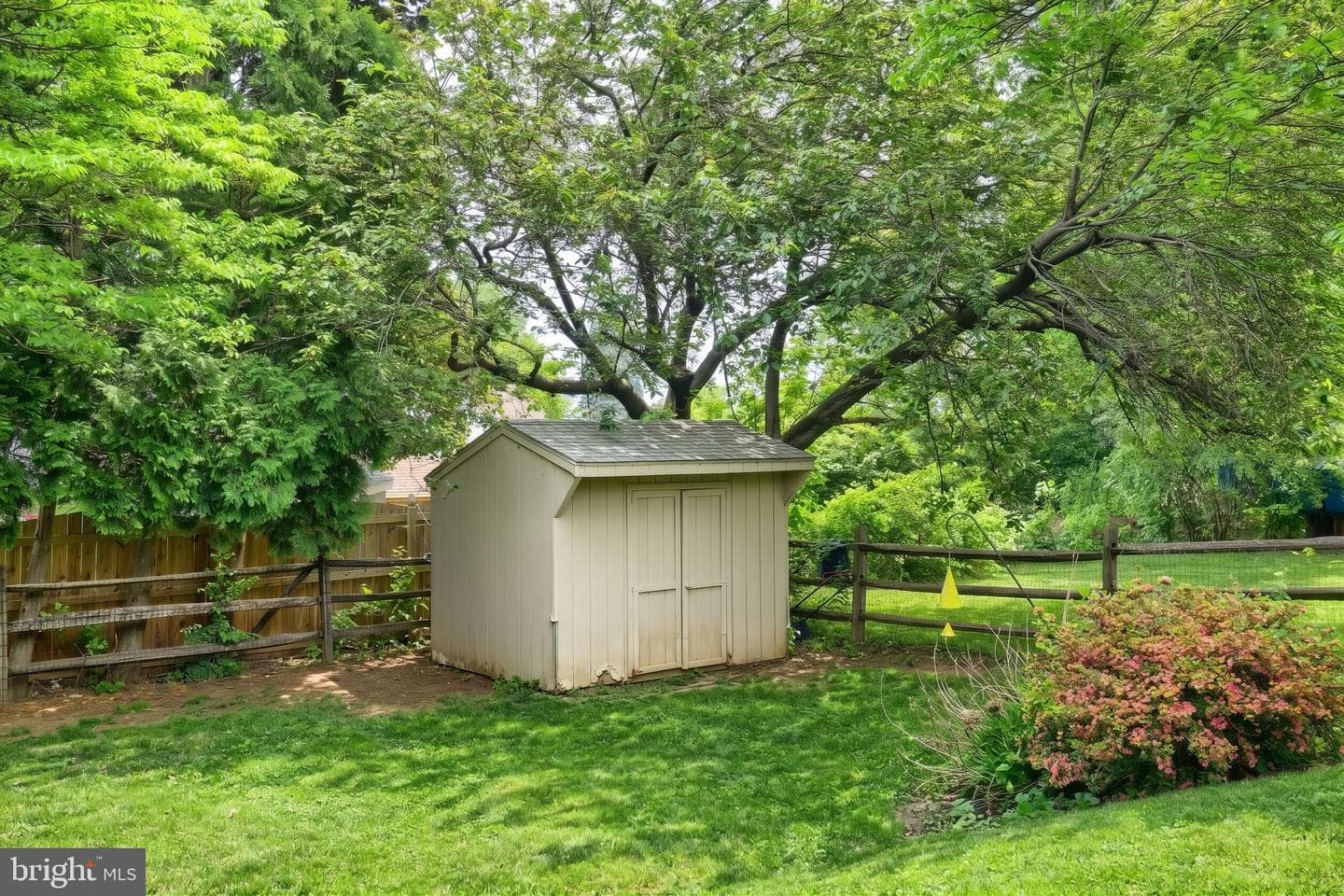831 Rathton Road photo 6