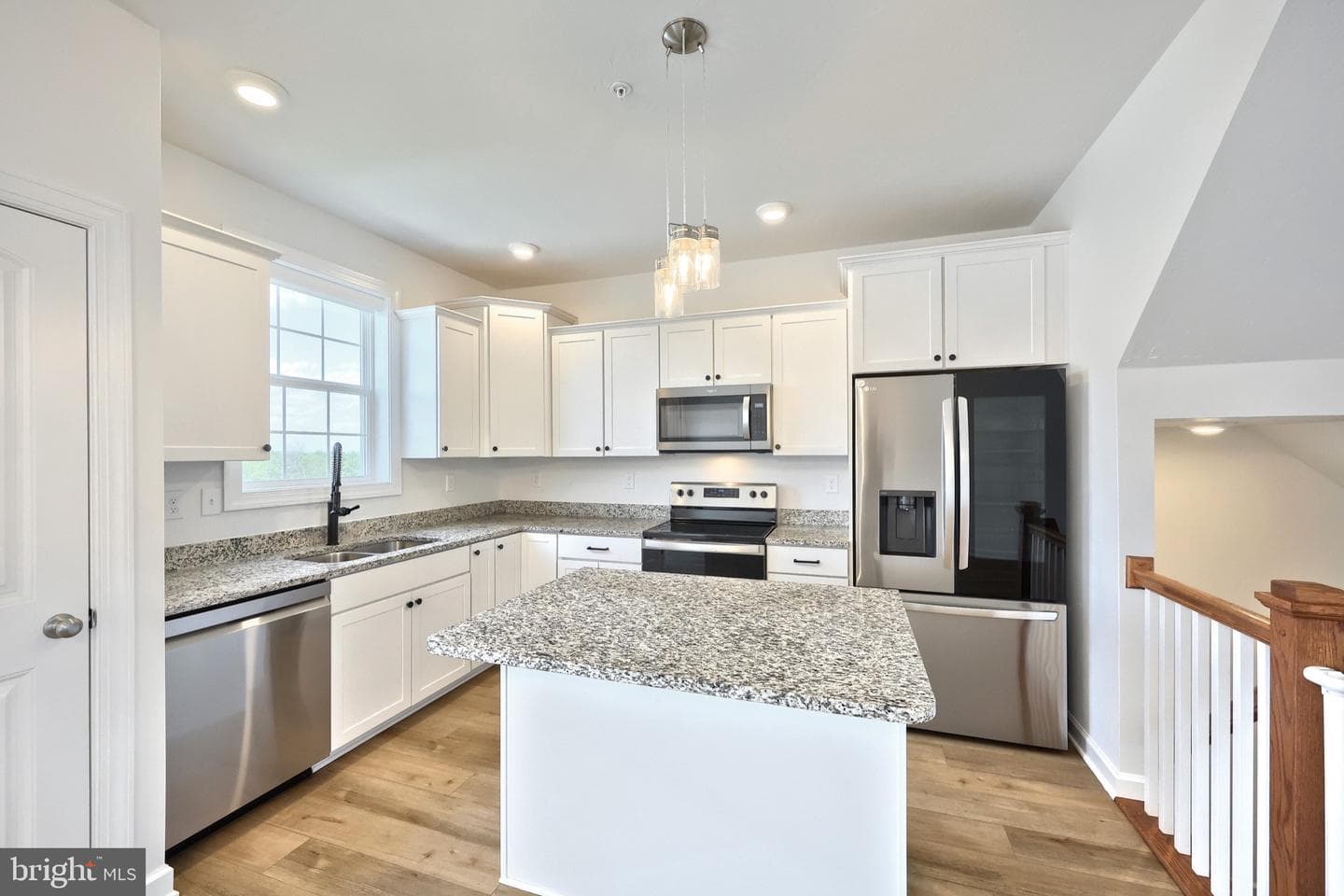 26 Pacer Dr photo 17
