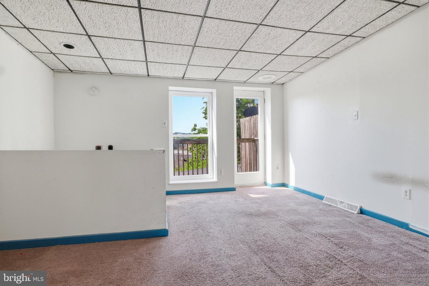 946 W College Avenue photo 16