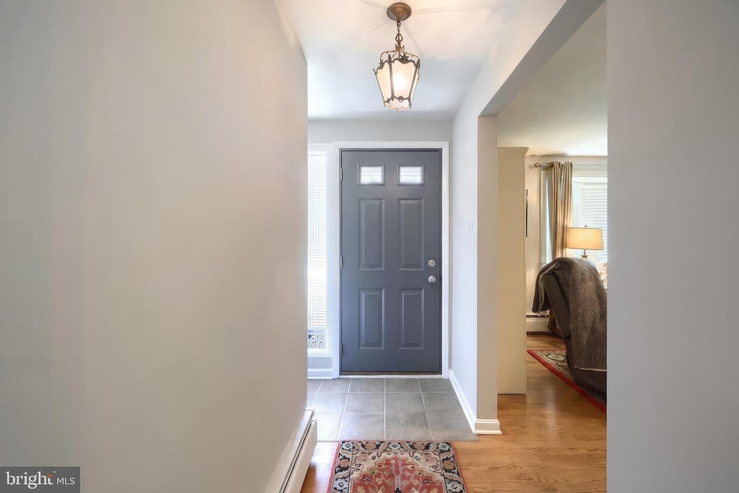 1215 Perry Lane photo 6