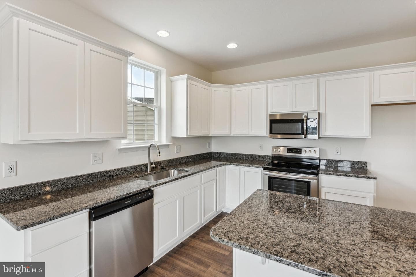 2658 Victorian Dr Lot 76 photo 6
