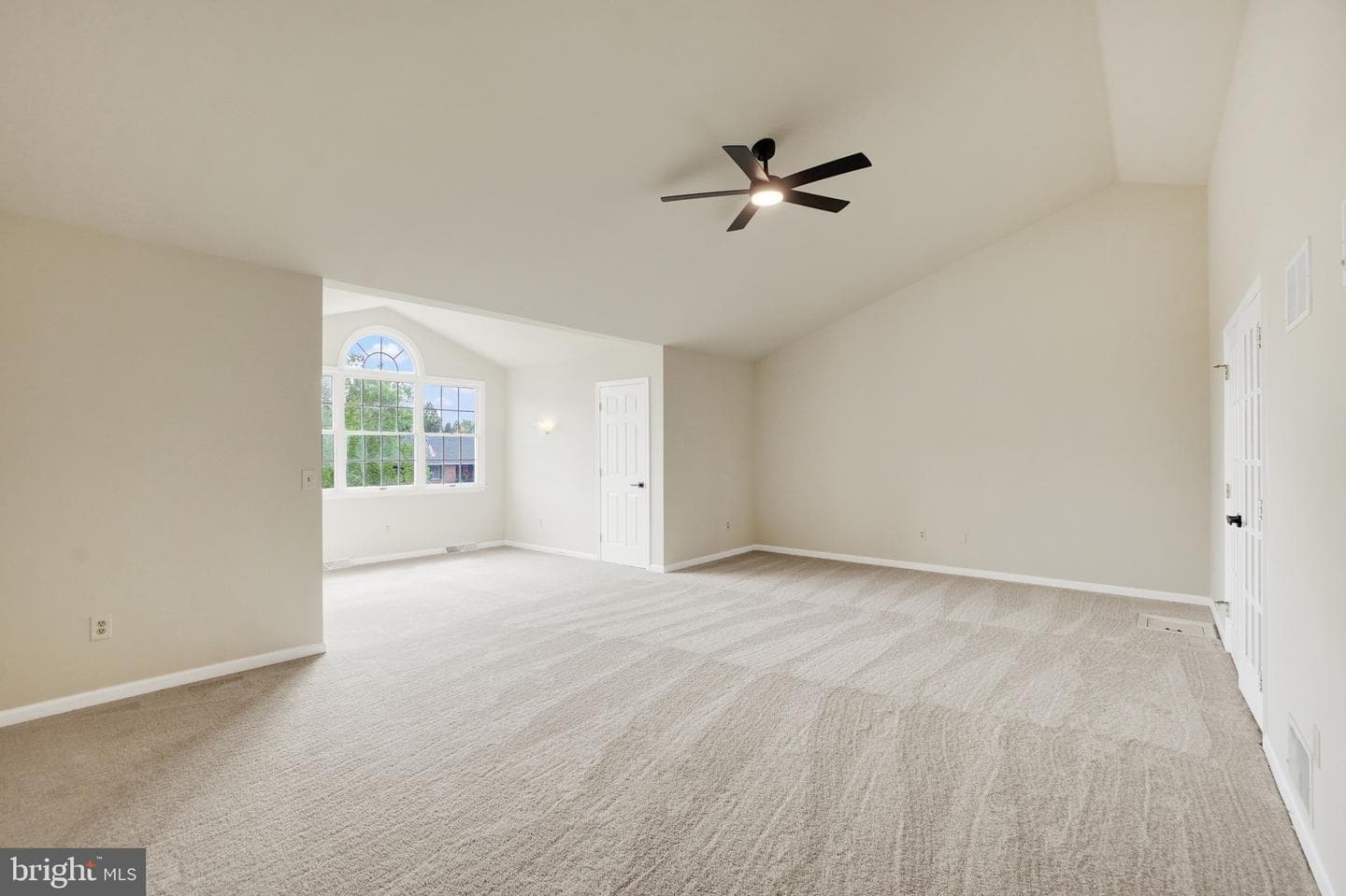 7 Matthews Court photo 28