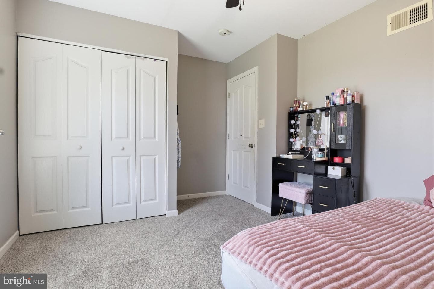 560 Nantucket Drive photo 27