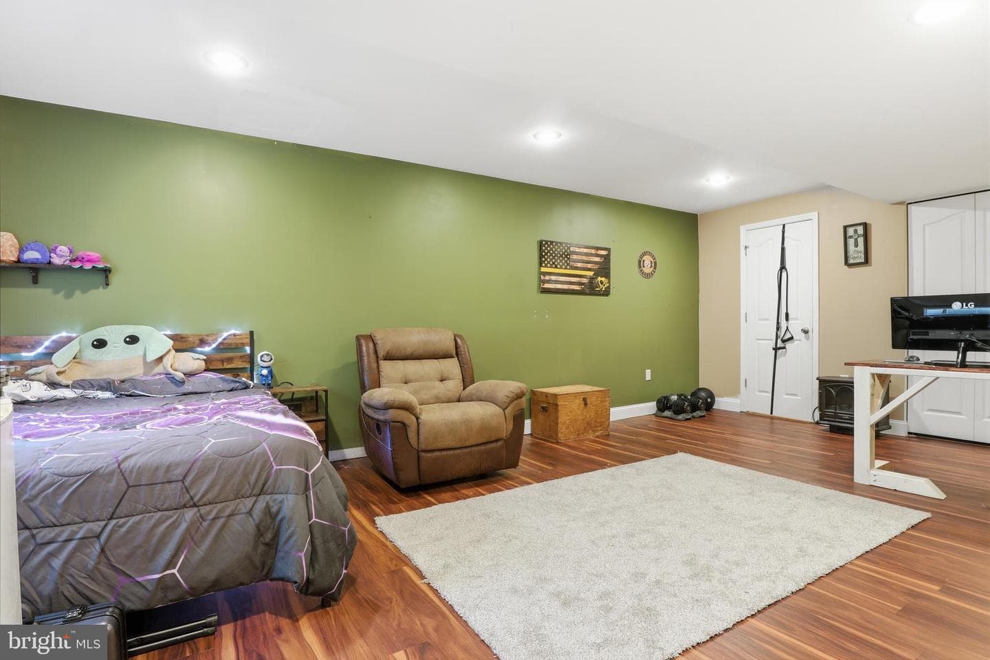 560 Nantucket Drive photo 33