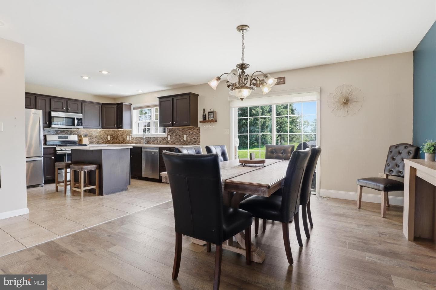 560 Nantucket Drive photo 9