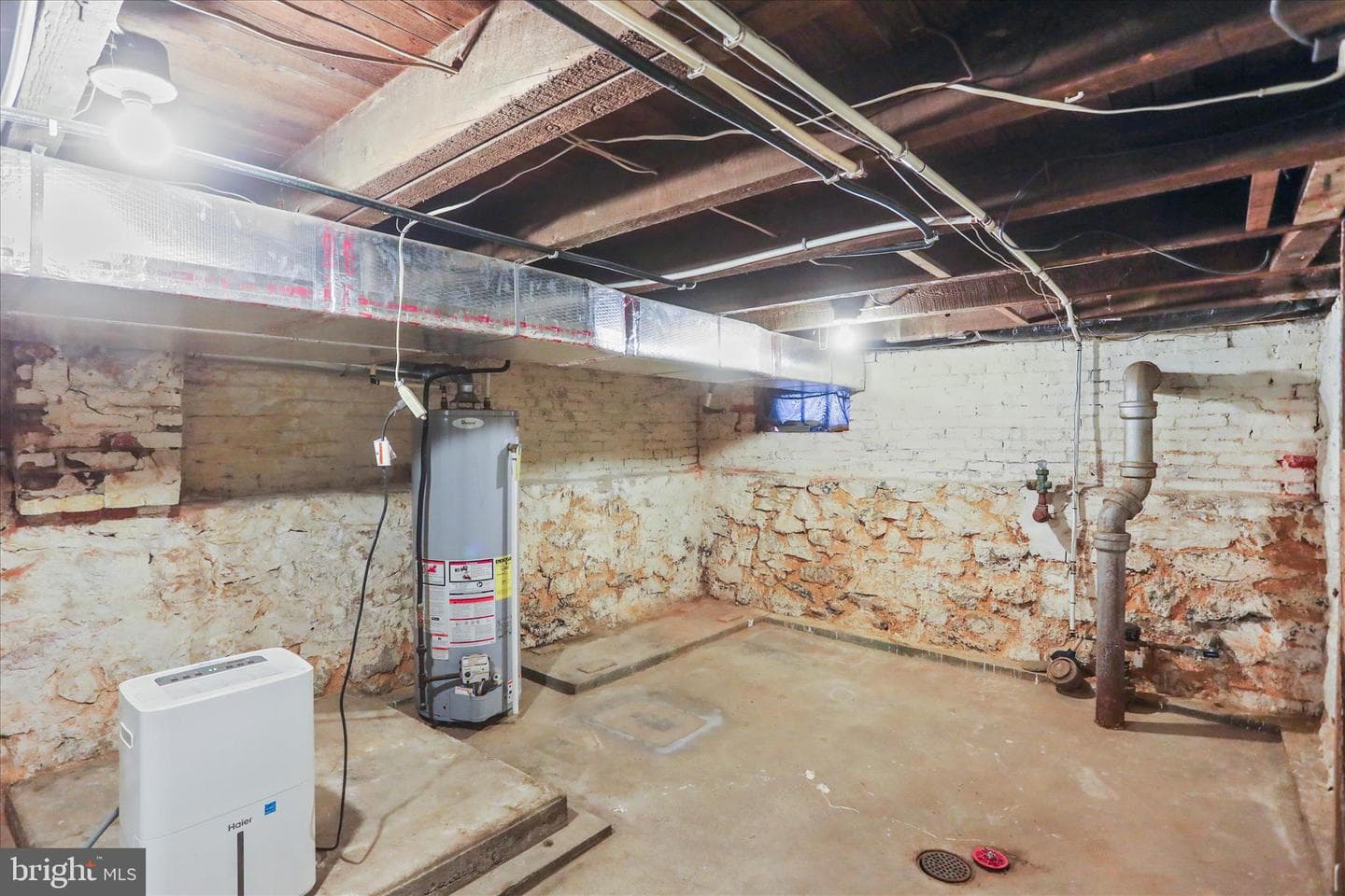 619 Ridge Avenue photo 30