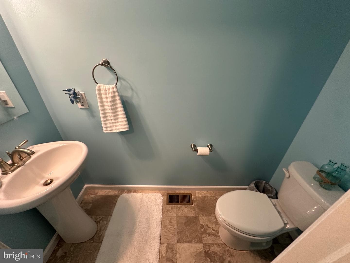 20 Greenview Drive photo 13