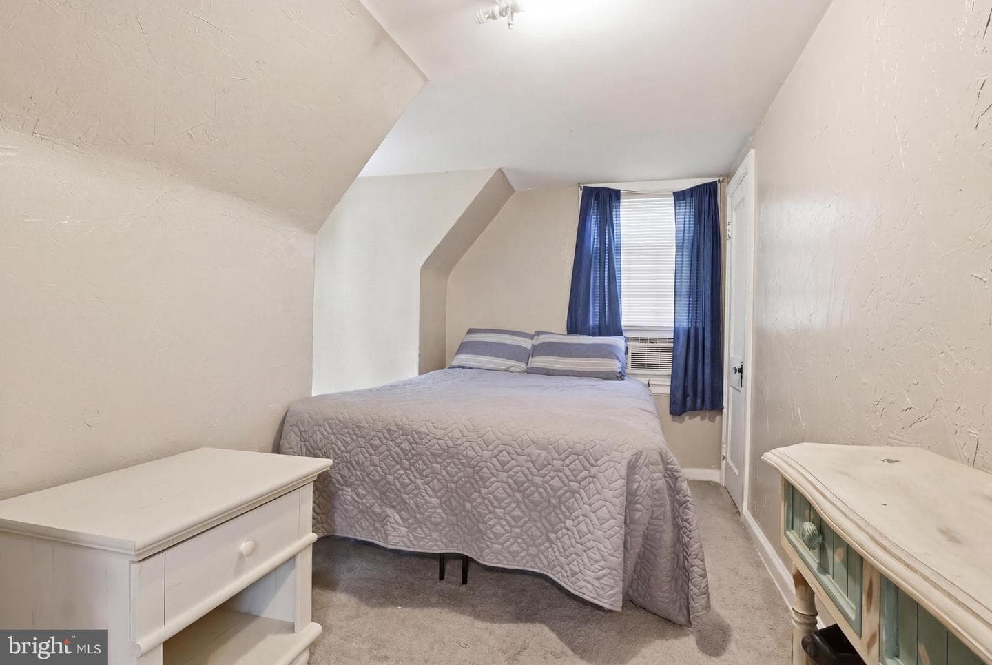 44 N Gotwalt Street photo 17